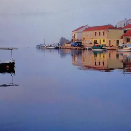 Motor Boat Paloma Rea Botel Trogir
